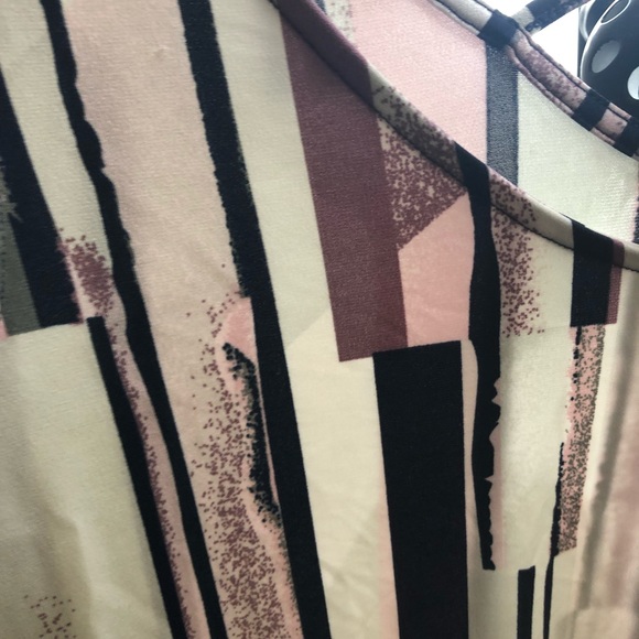 Top - Picture 3 of 3